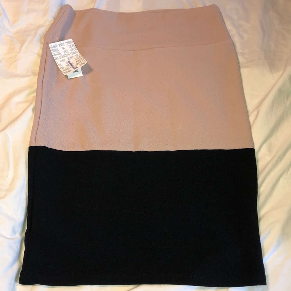 LuLaRoe Cassie skirt